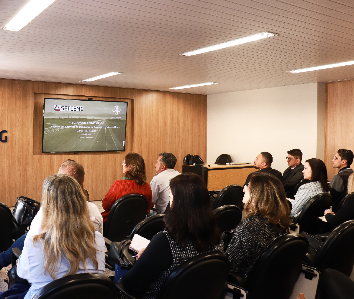 Setcemg e SEST SENAT lançam curso técnico gratuito em logística com início em fevereiro