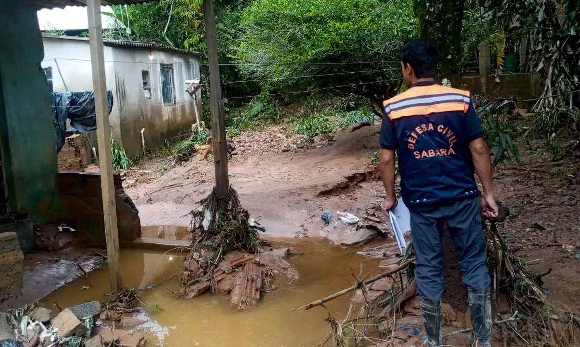 Minas Gerais enfrenta impactos devastadores causados por chuvas desde setembro